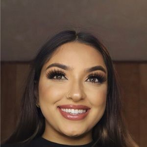 Meet your Posher, Syrah